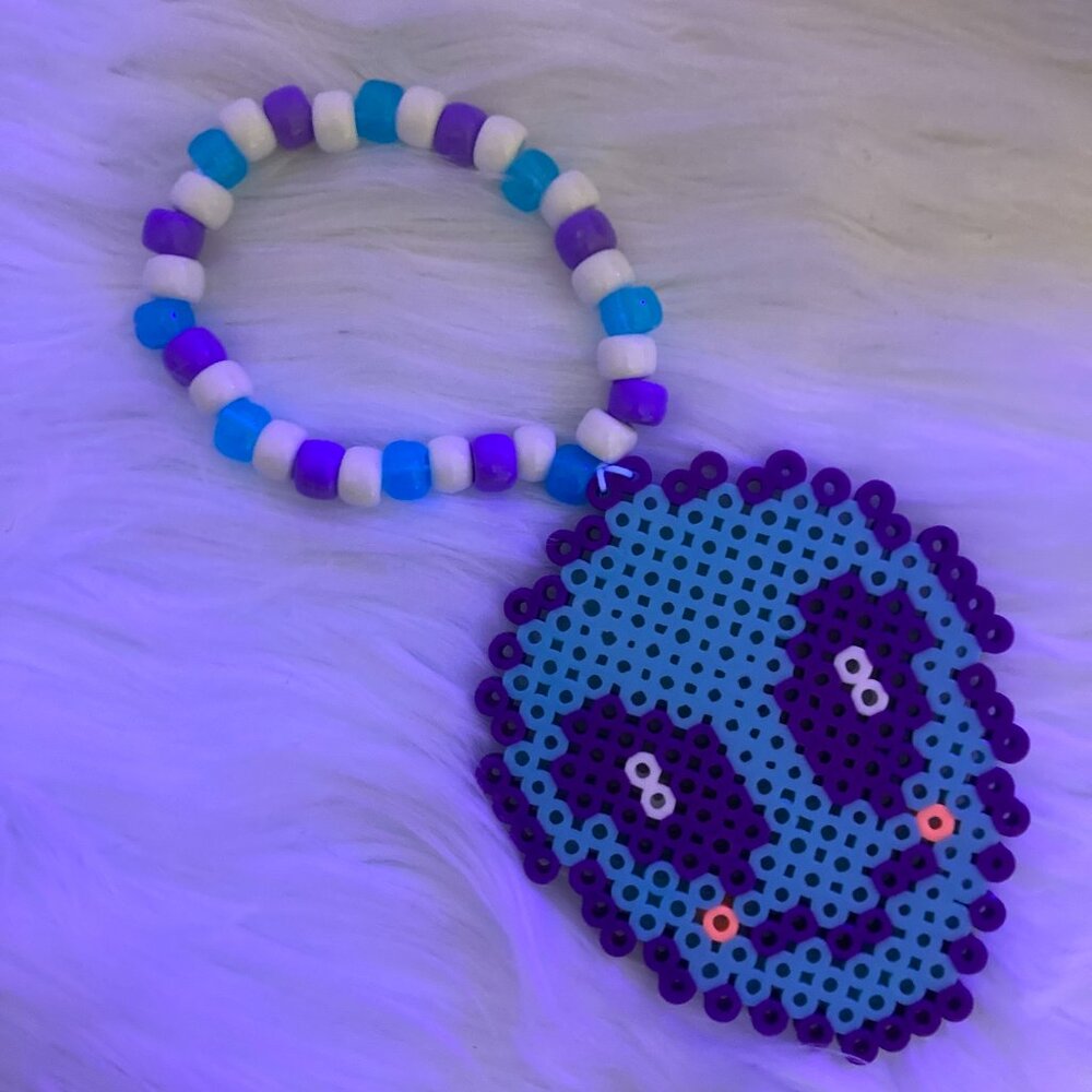 🍒 5/$25 🍒  Alien Perler Rave Kandi Bracelet - Picture 2 of 3